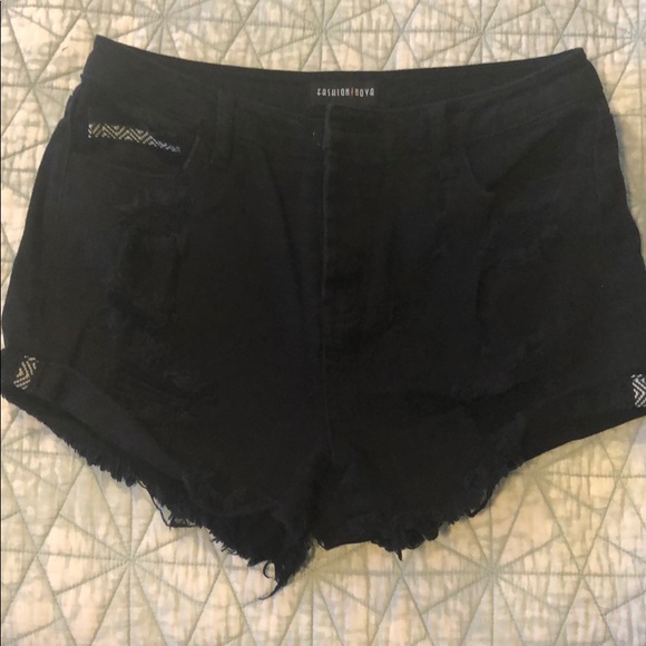 Black denim shorts - Picture 1 of 4